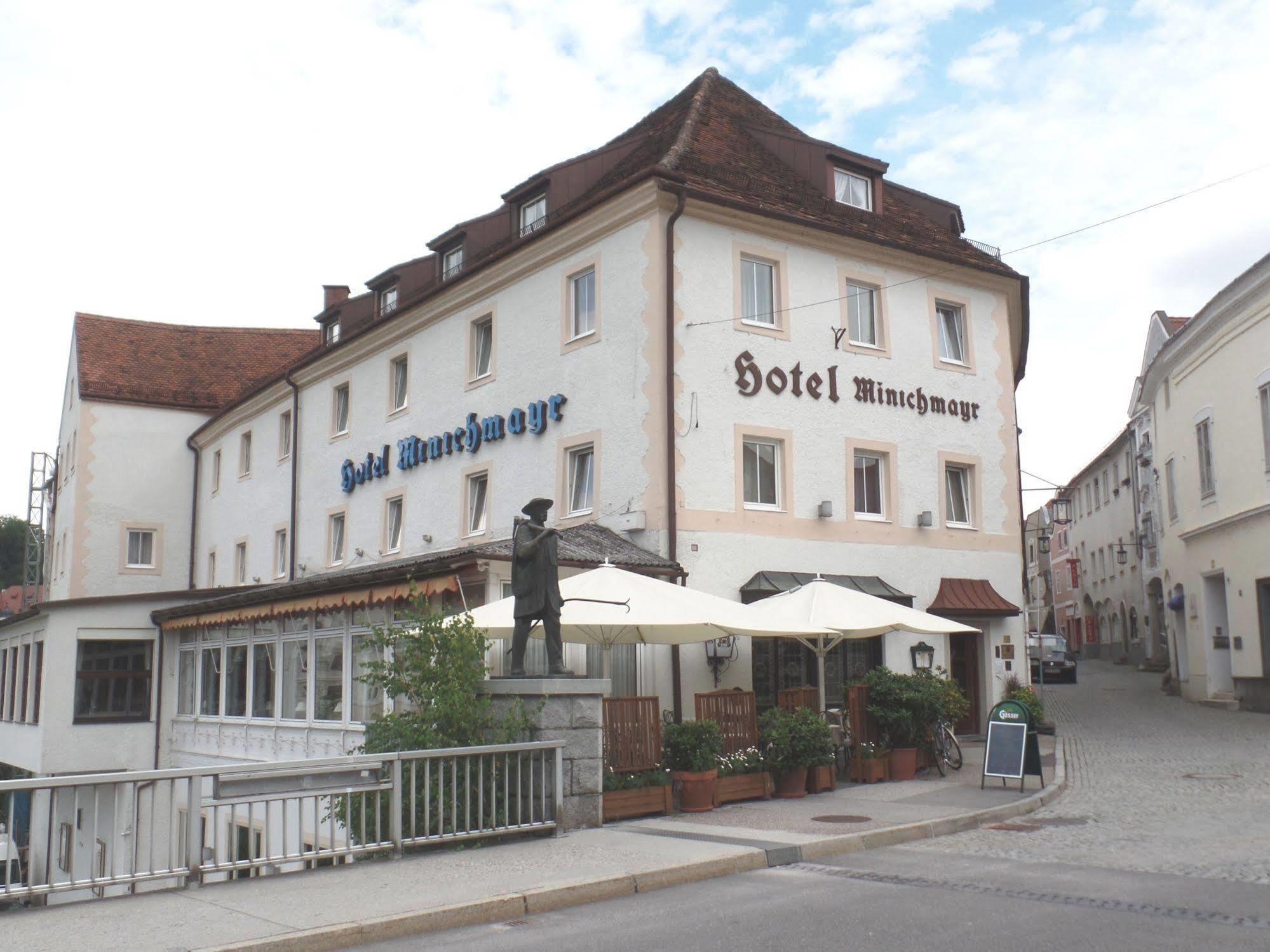 Hotel-Restaurant Minichmayr Steyr Bagian luar foto