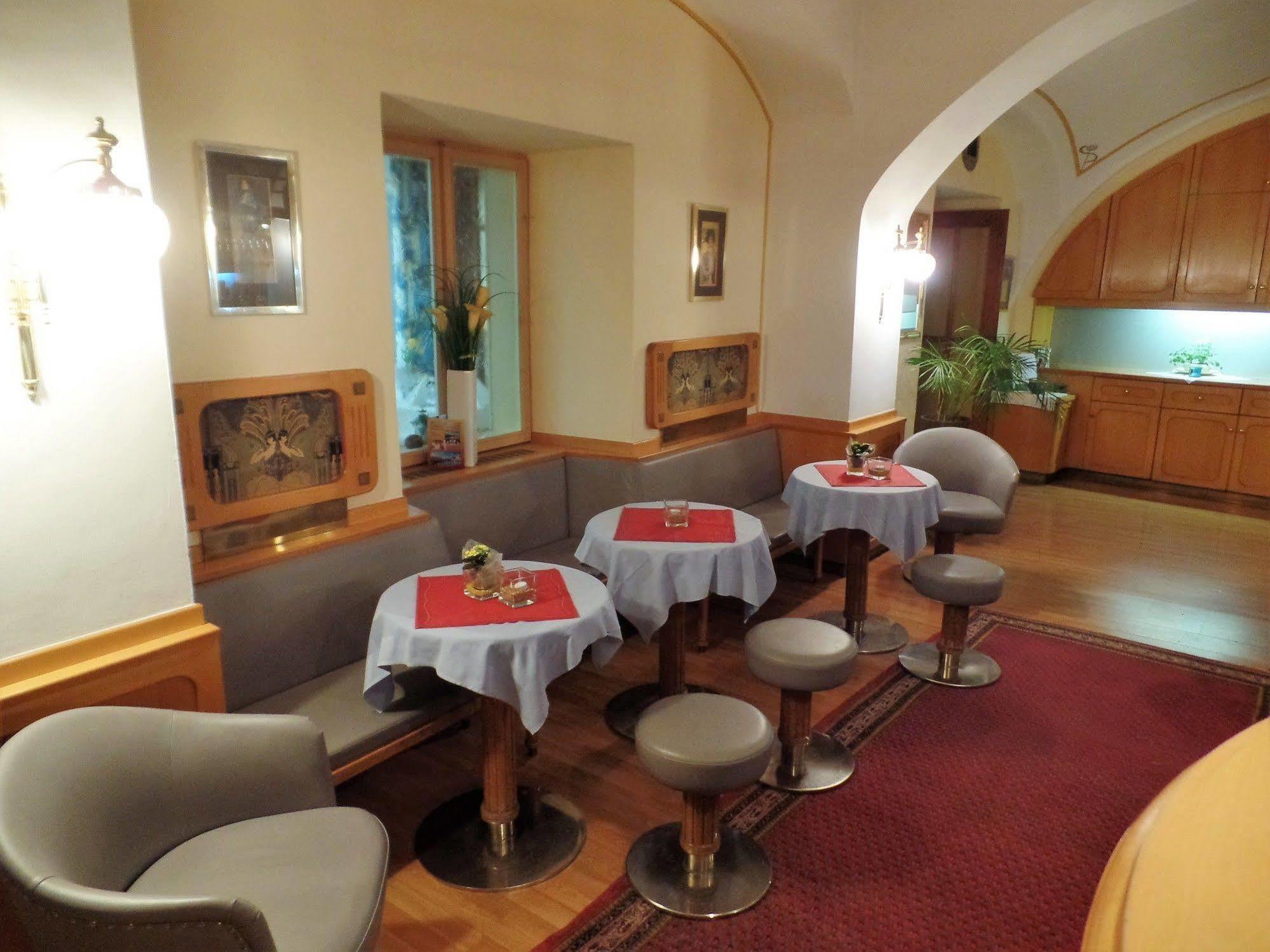 Hotel-Restaurant Minichmayr Steyr Bagian luar foto