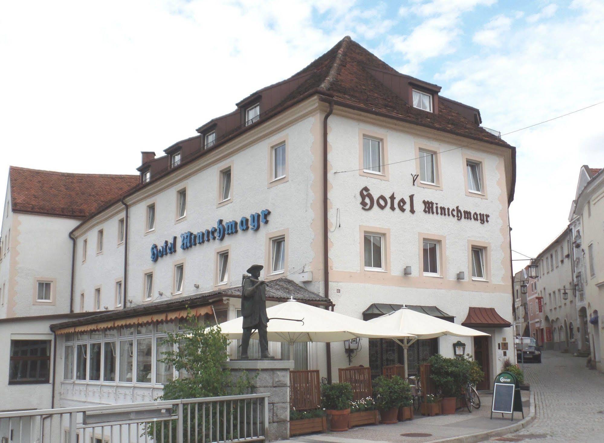 Hotel-Restaurant Minichmayr Steyr Bagian luar foto